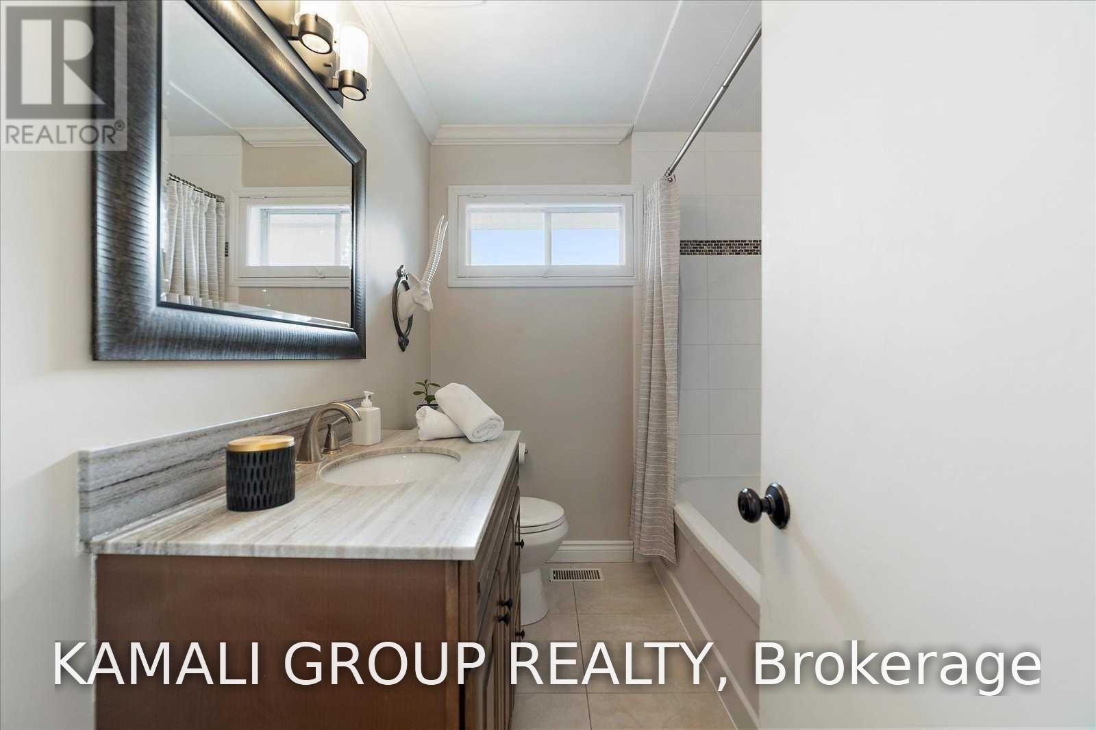 MAIN- 714 Gilbert Street West, Whitby, ON photo 19