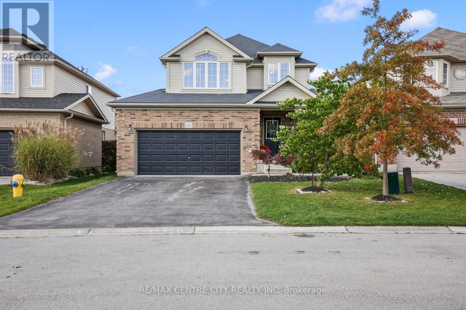 2296 Yellowbirch Way