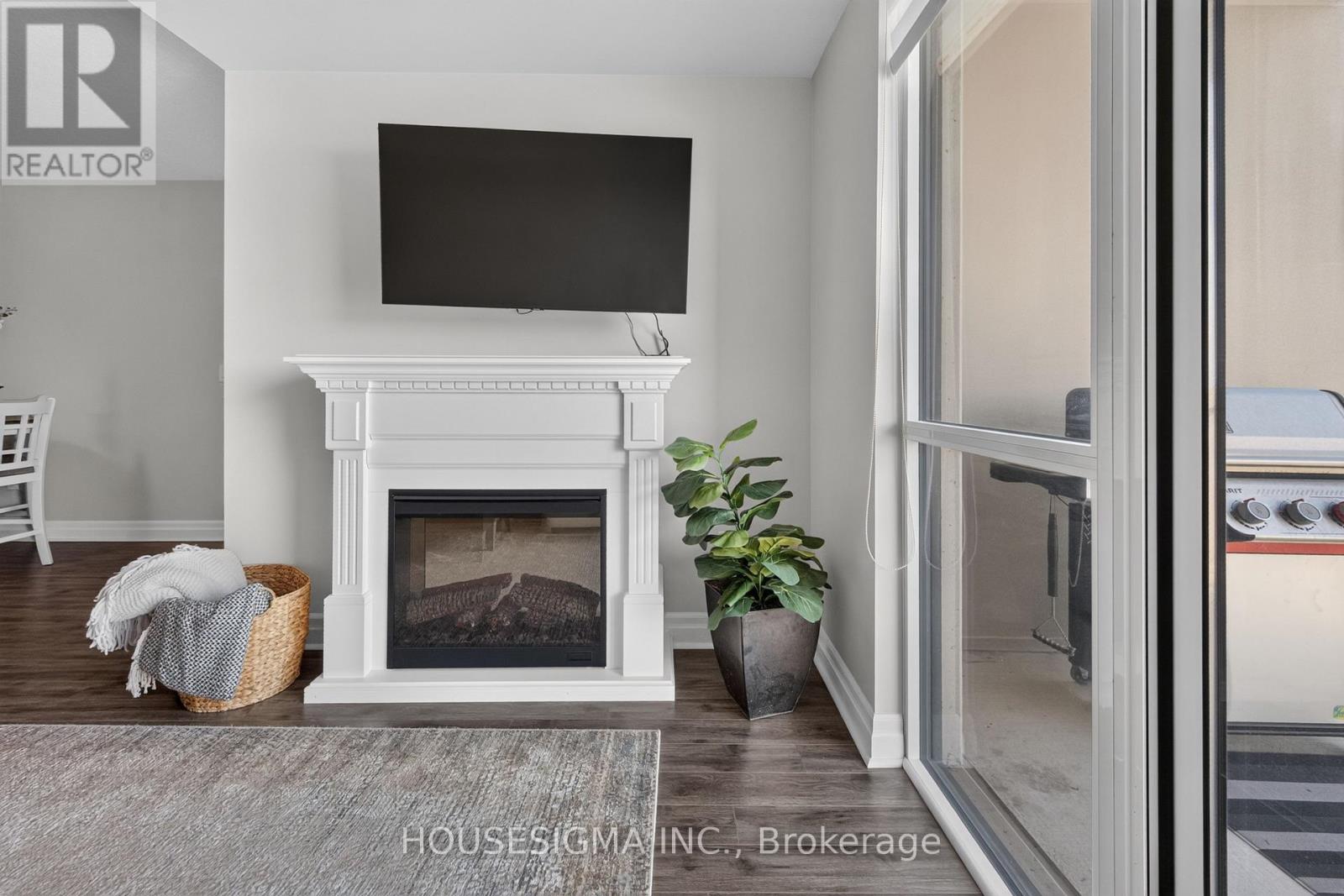 #903 240 VILLAGEWALK BOULEVARD - Image 20