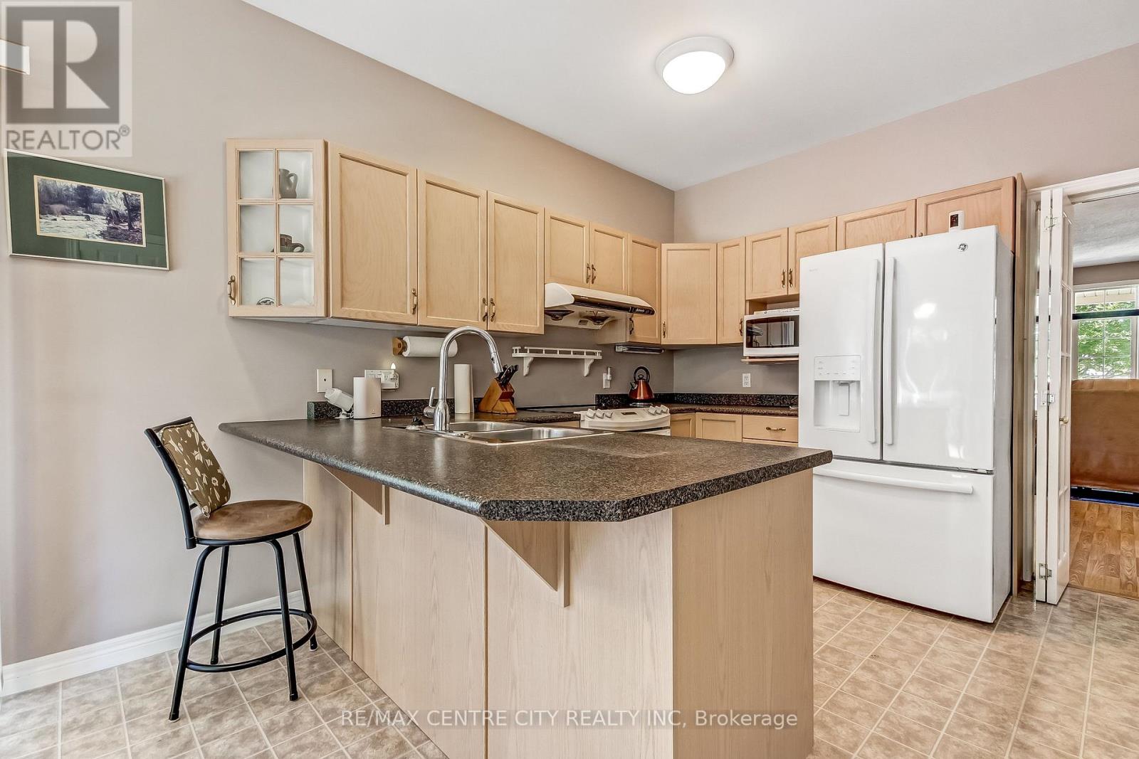 22 Harrington Crescent — photo 11