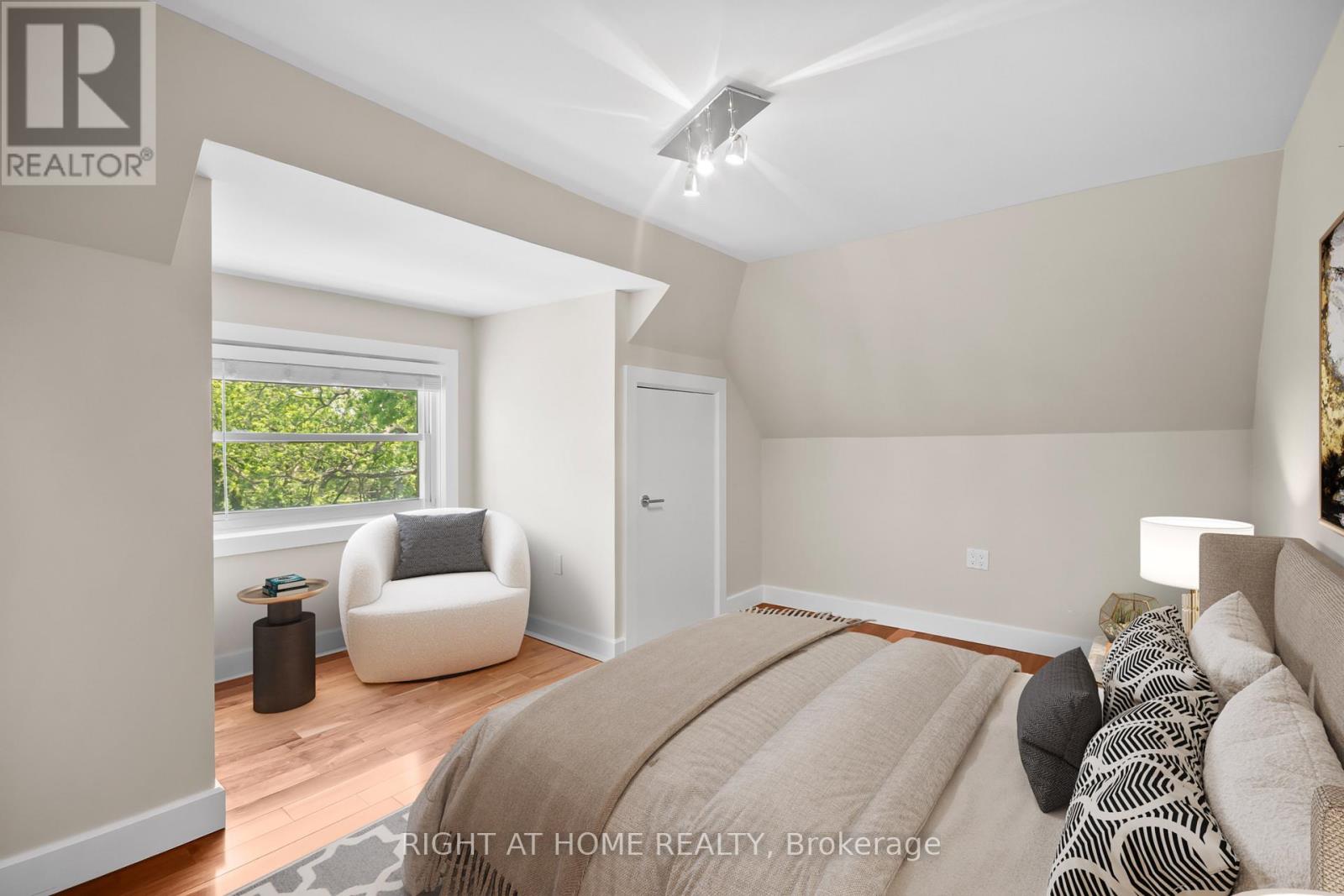 455 St James Street — photo 23