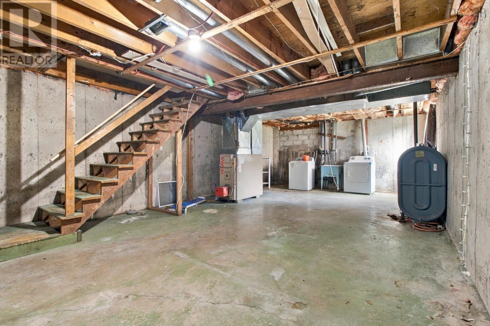 36 Regal Road - 31