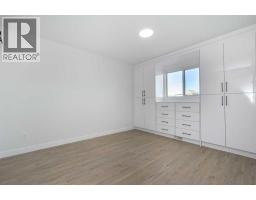 4249 Catalina Boulevard NE - photo 17