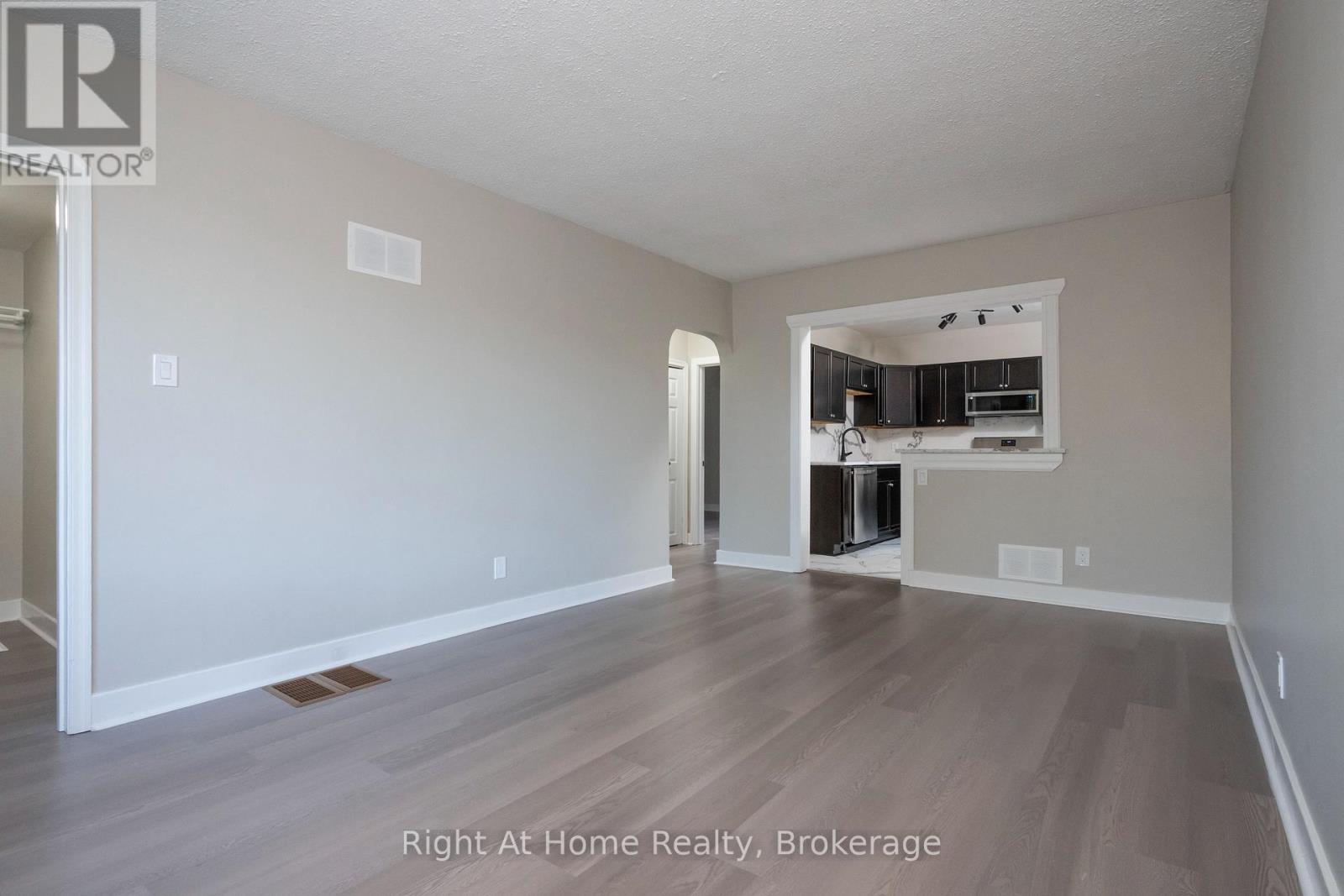 163 MCKIBBIN STREET - 11