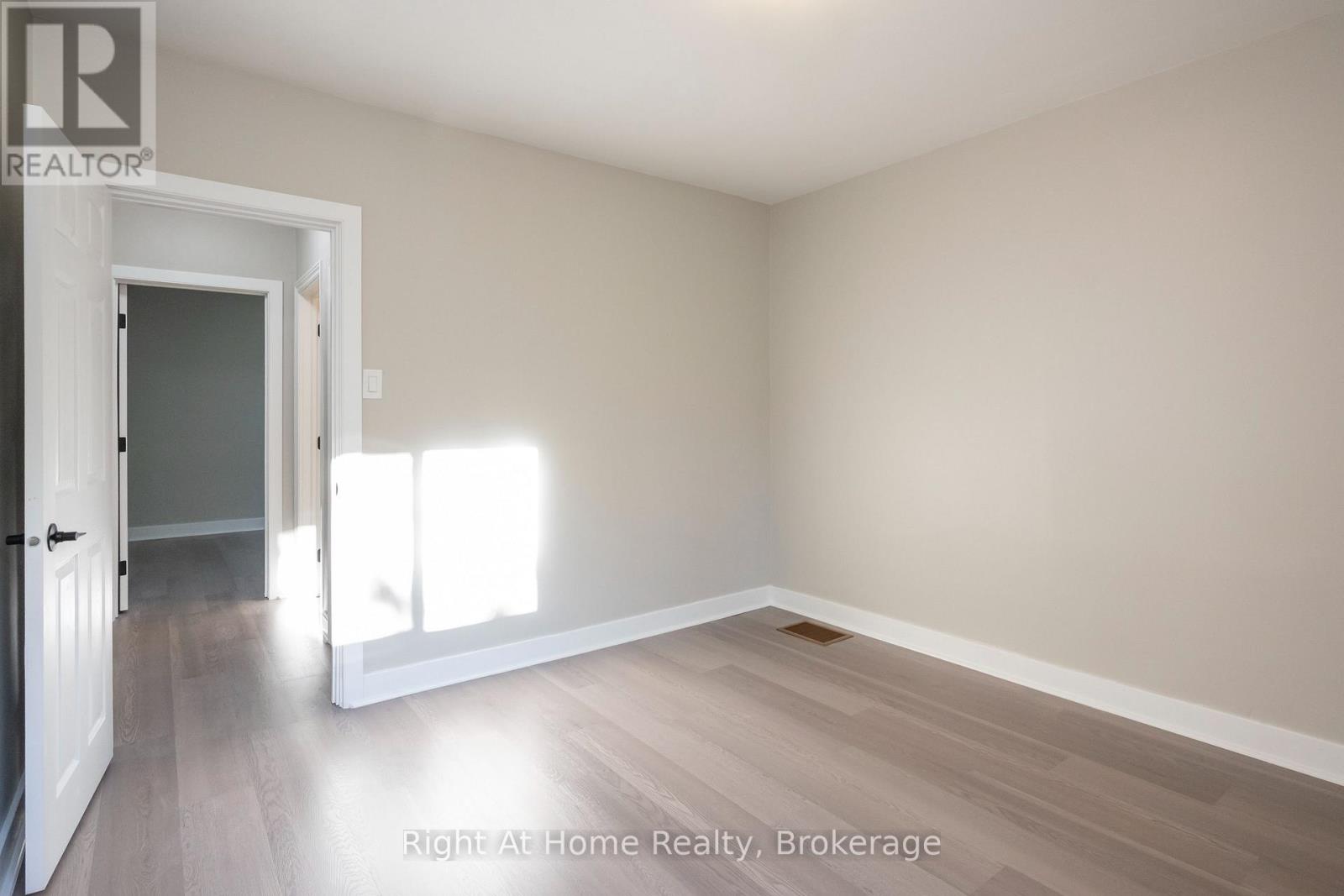 163 MCKIBBIN STREET - 28