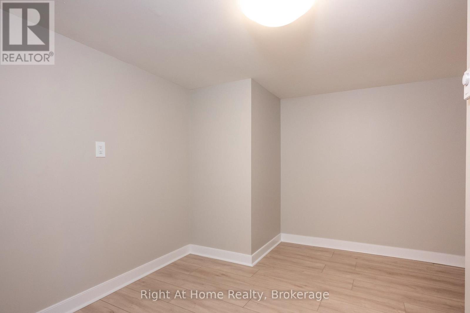 163 MCKIBBIN STREET - 31