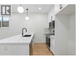 1025 32 Avenue NW - photo 38