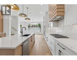 1025 32 Avenue NW - photo 15