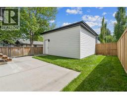 1025 32 Avenue NW - photo 47
