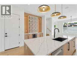 1025 32 Avenue NW - photo 16