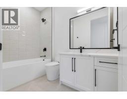 1025 32 Avenue NW - photo 33