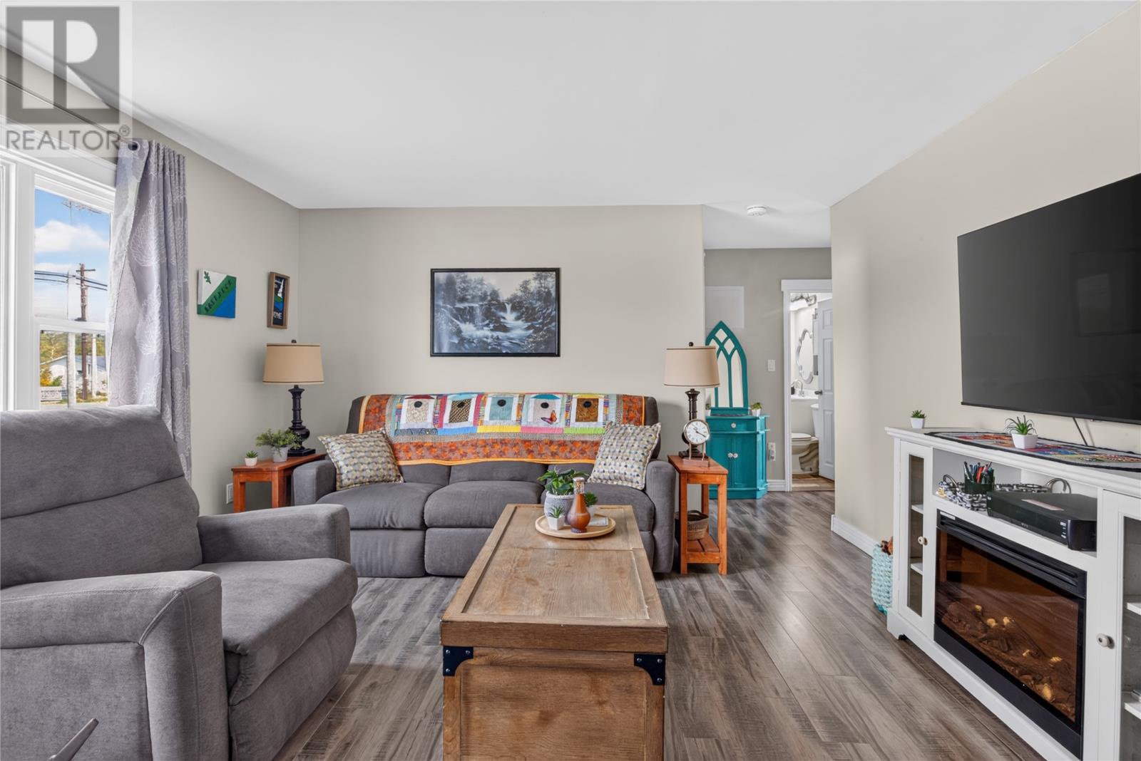 386 J.W Pickersgill Boulevard - 11