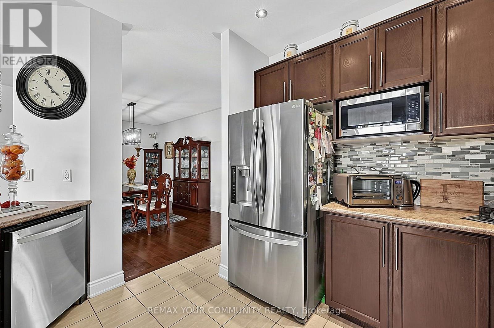 161 RICHARDSON CRESCENT - 19