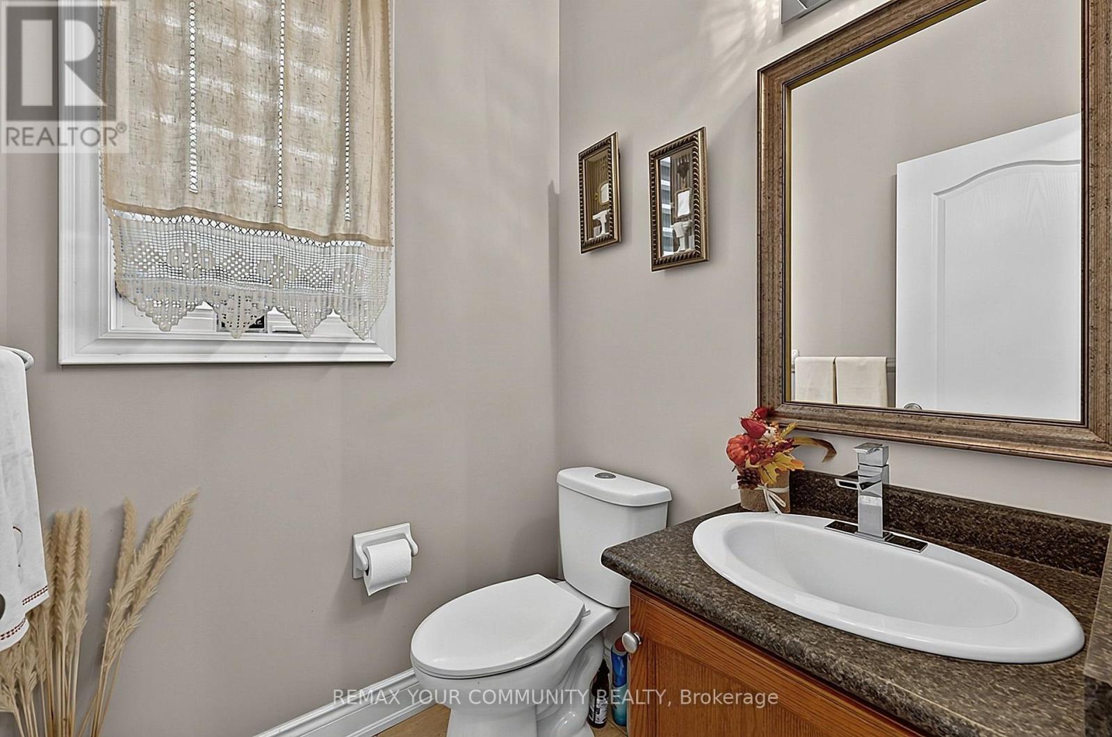 161 RICHARDSON CRESCENT - 20