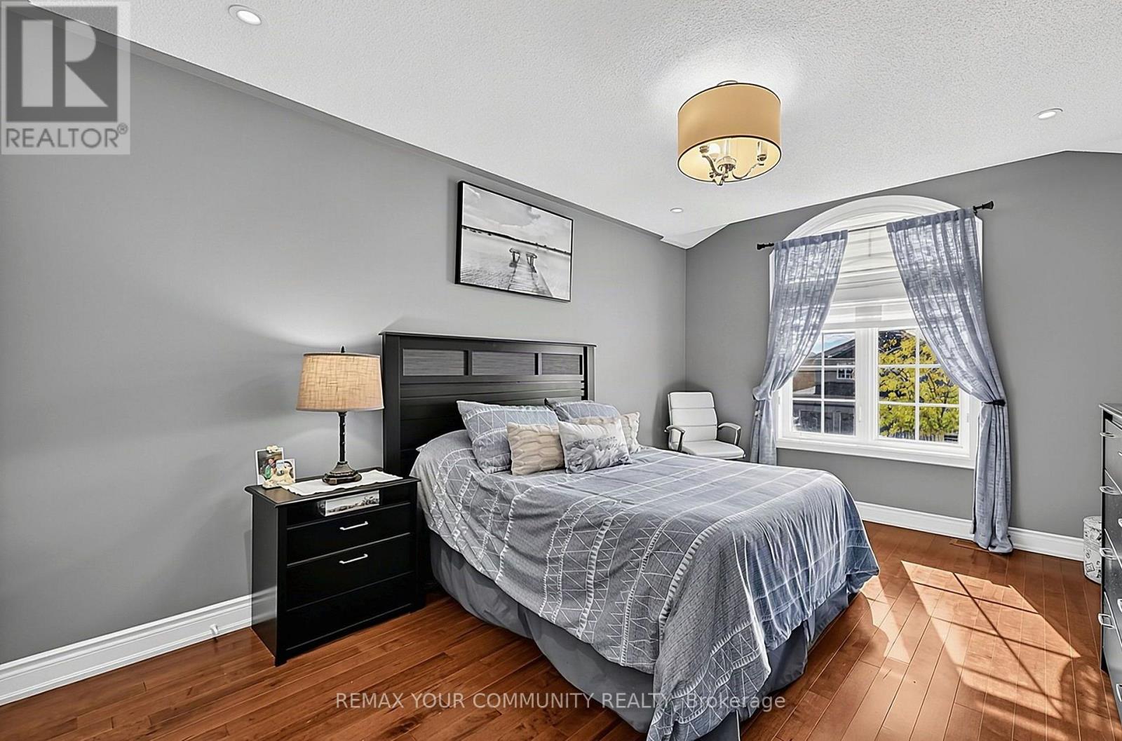 161 RICHARDSON CRESCENT - 30