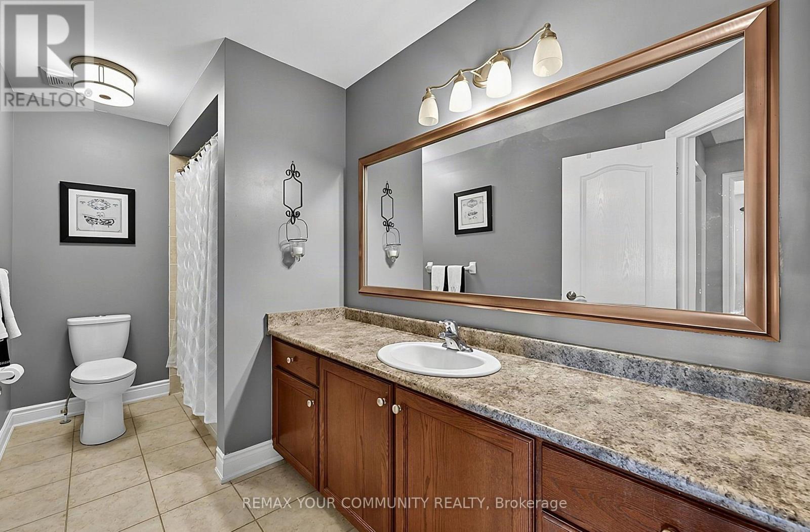 161 RICHARDSON CRESCENT - 36