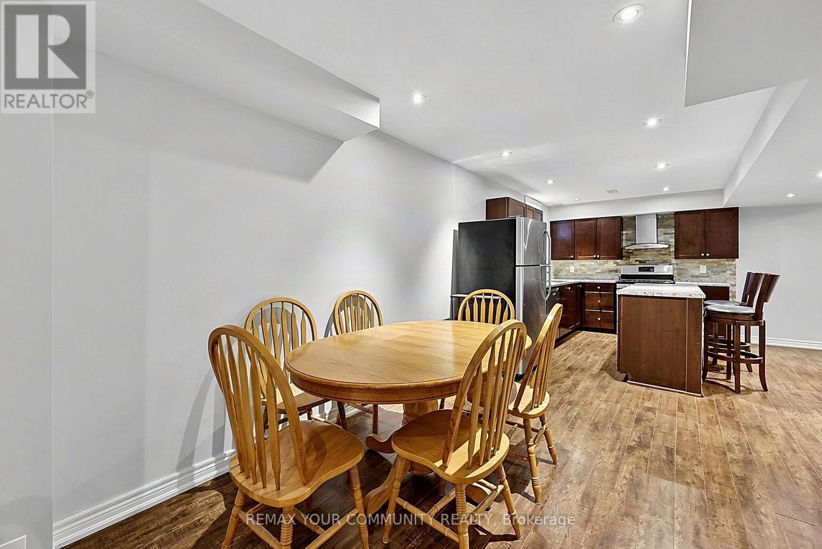 161 RICHARDSON CRESCENT - 37