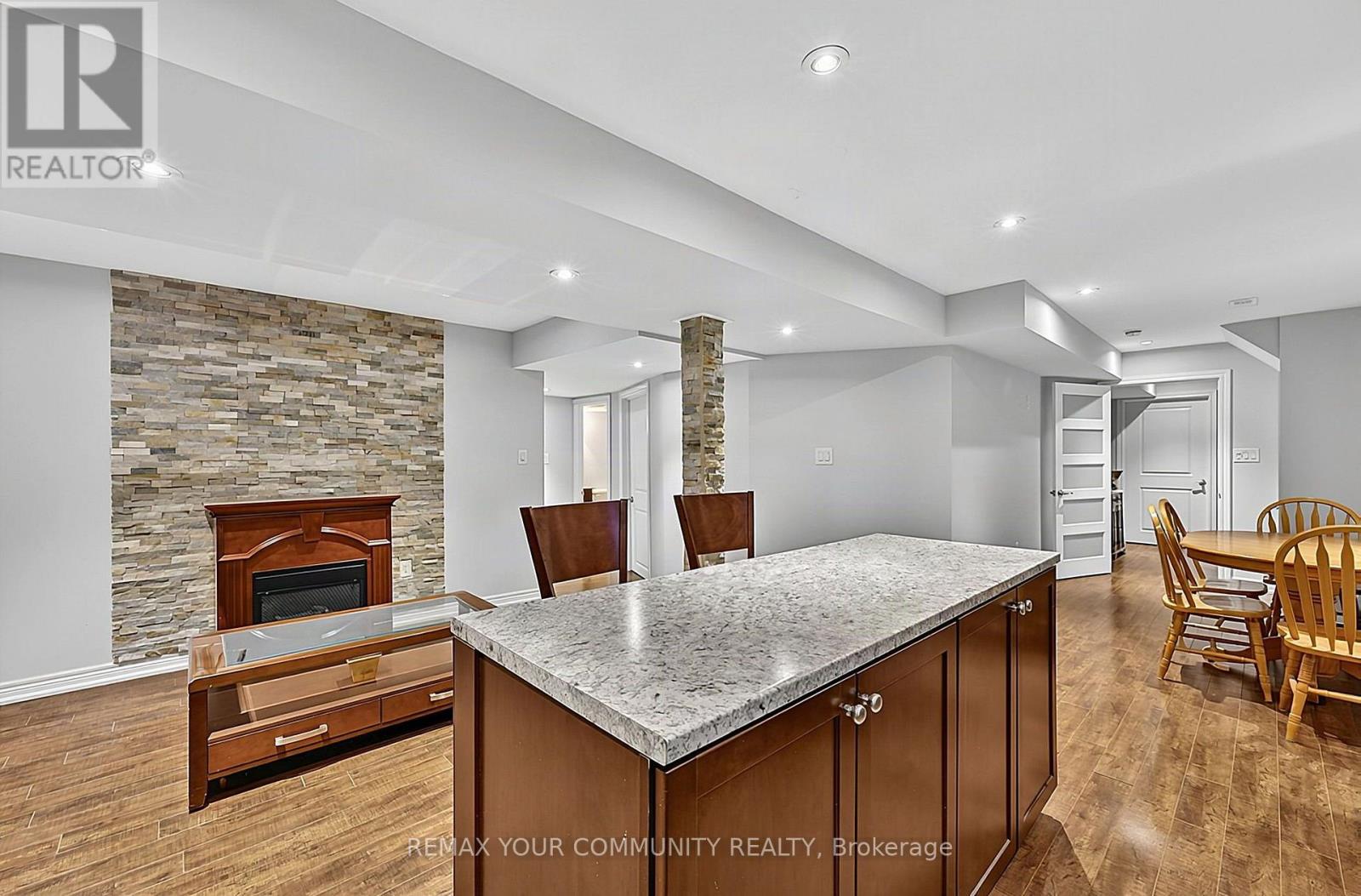 161 RICHARDSON CRESCENT - 44