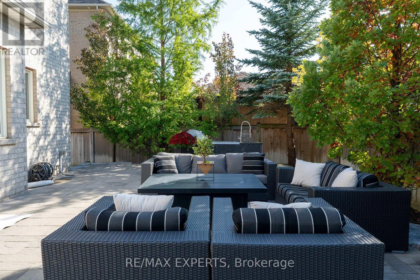 16 THOMAS NOBLE COURT - Image 43