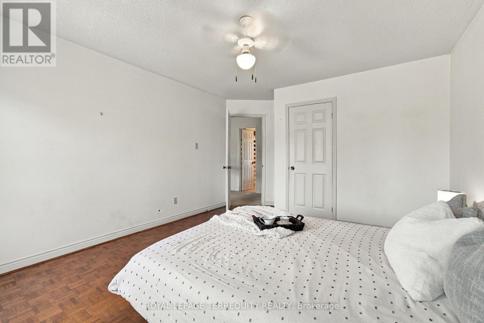 8 Mallory Avenue, Markham, ON photo 25
