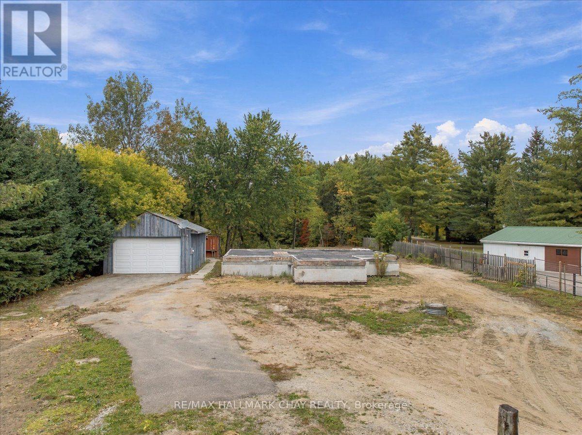 8240 Main Street, Adjala-Tosorontio, ON photo 3