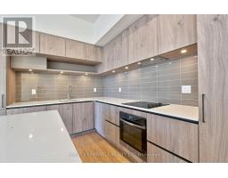 1017 - 14 David Eyer Road, Richmond Hill, ON L4S0N5 Photo 11