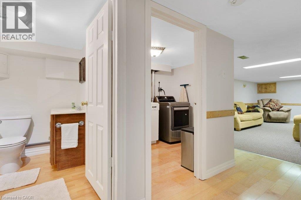52 Third Avenue — photo 40
