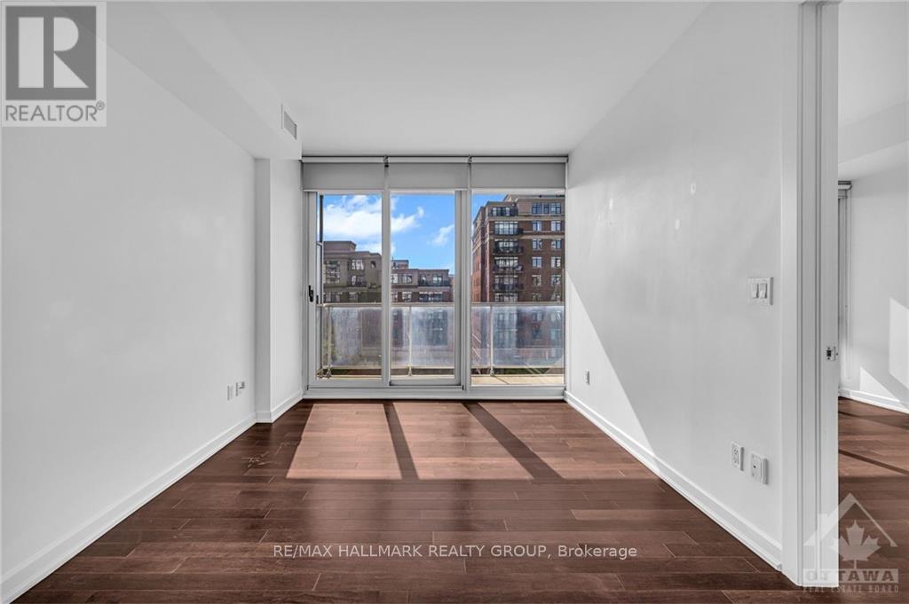 300 Lisgar Street — photo 13