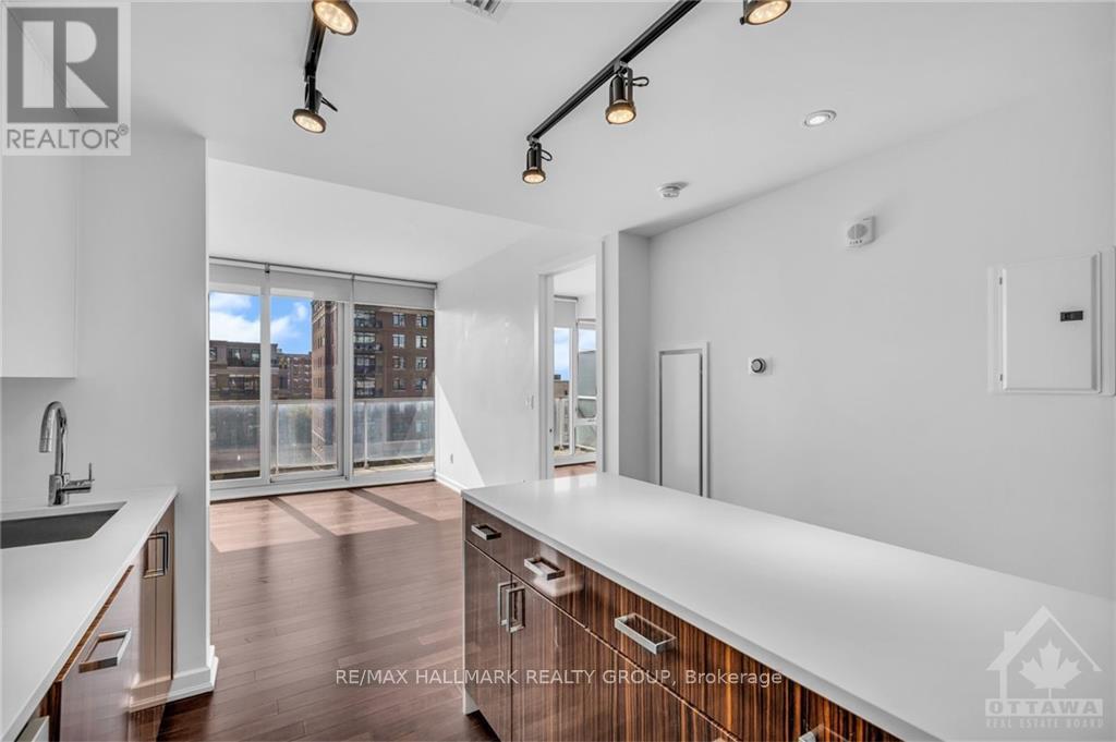 300 Lisgar Street — photo 7
