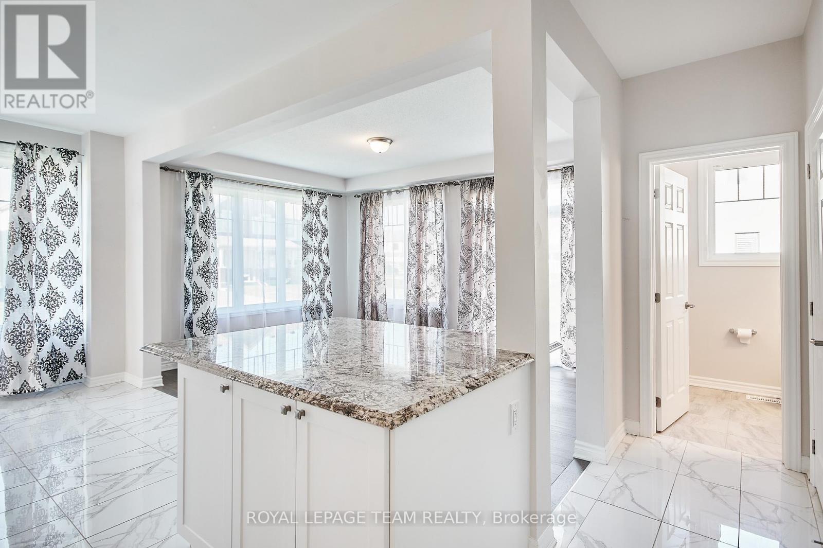 221 Merak Way — photo 14