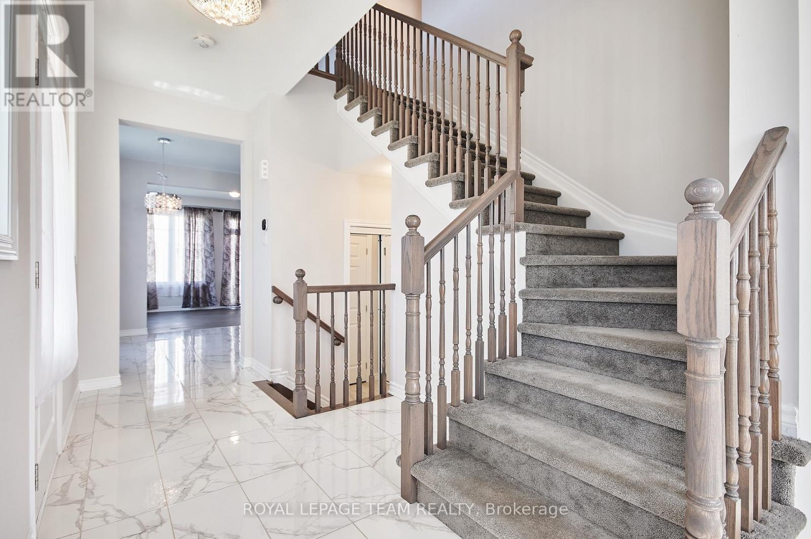 221 Merak Way — photo 7