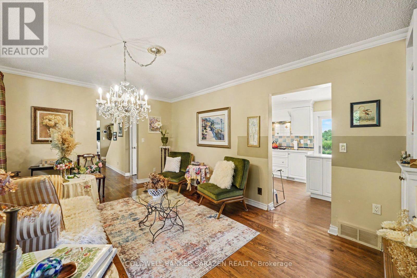 4 Doris Avenue — photo 15