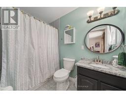 4 Doris Avenue, Ottawa, ON K1T3W8 Photo 20
