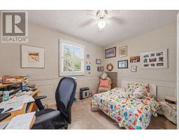 4 Doris Avenue, Ottawa, ON K1T3W8 Photo 22