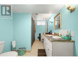 4 Doris Avenue, Ottawa, ON K1T3W8 Photo 27