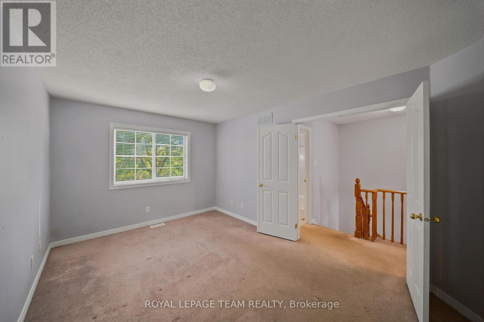 965 Markwick Crescent — photo 13