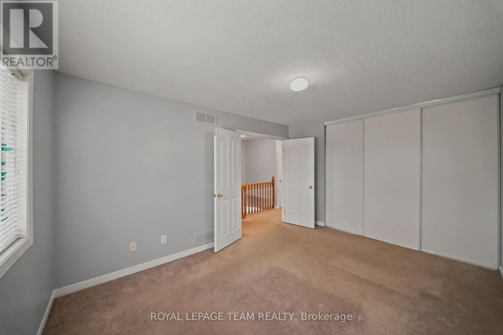 965 Markwick Crescent — photo 14