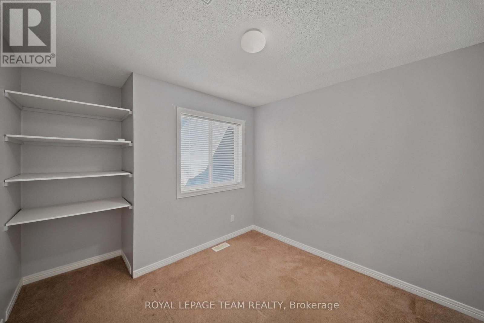 965 Markwick Crescent — photo 16
