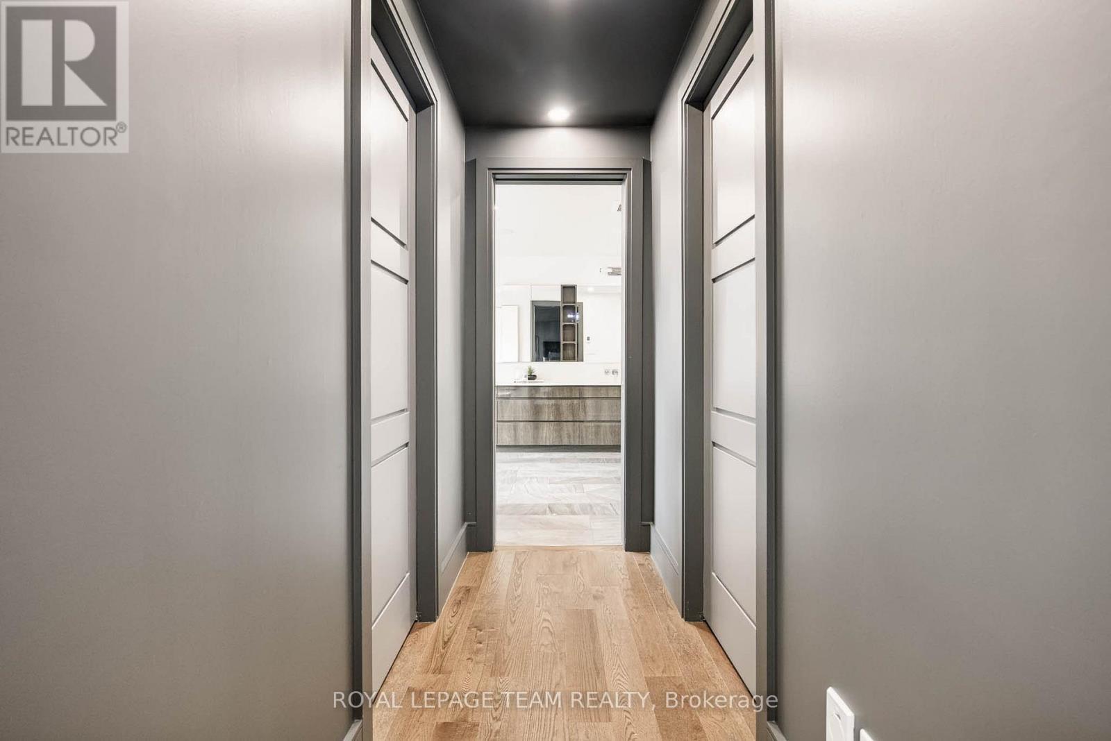 521 WESTMINSTER AVENUE - Image 25