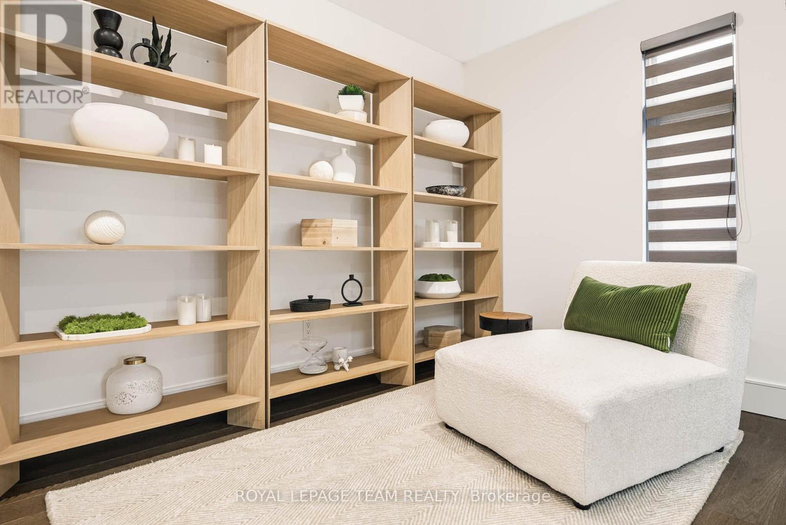521 WESTMINSTER AVENUE - Image 34