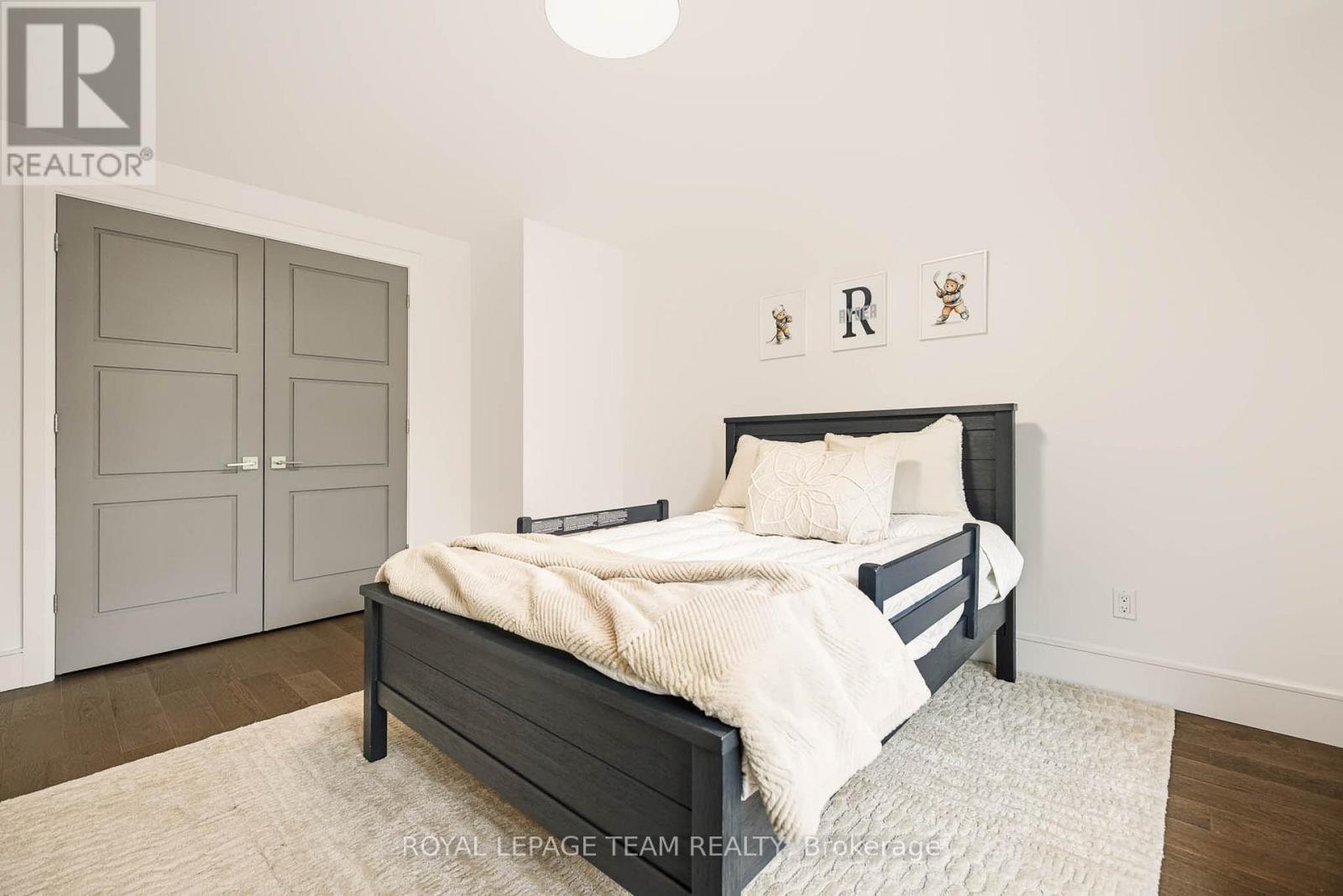 521 WESTMINSTER AVENUE - Image 39