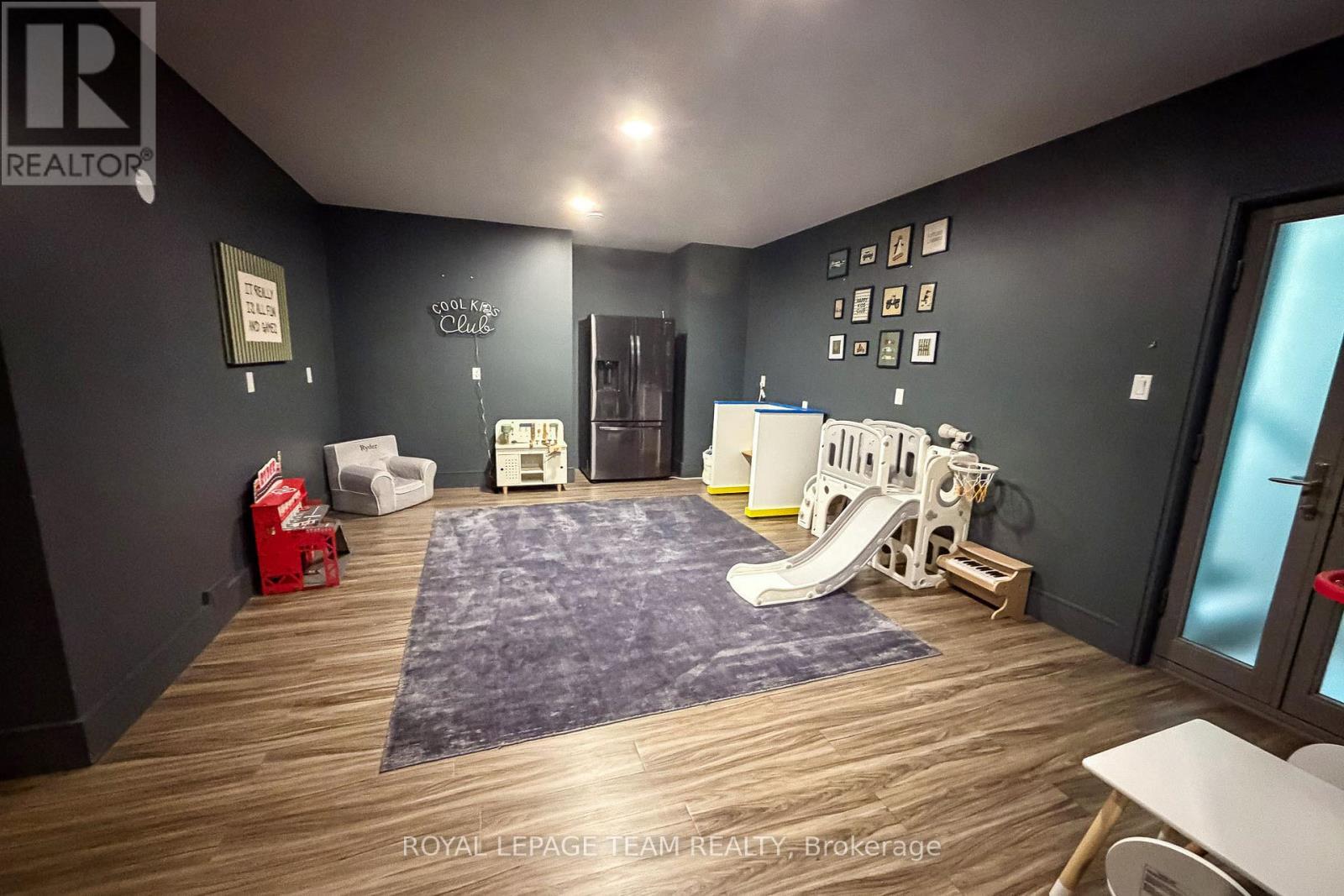 521 WESTMINSTER AVENUE - Image 46