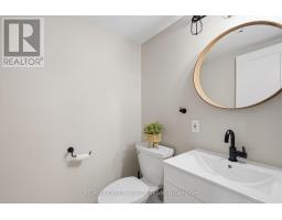 6917 Bilberry Drive, Ottawa, ON K1C2C1 Photo 11