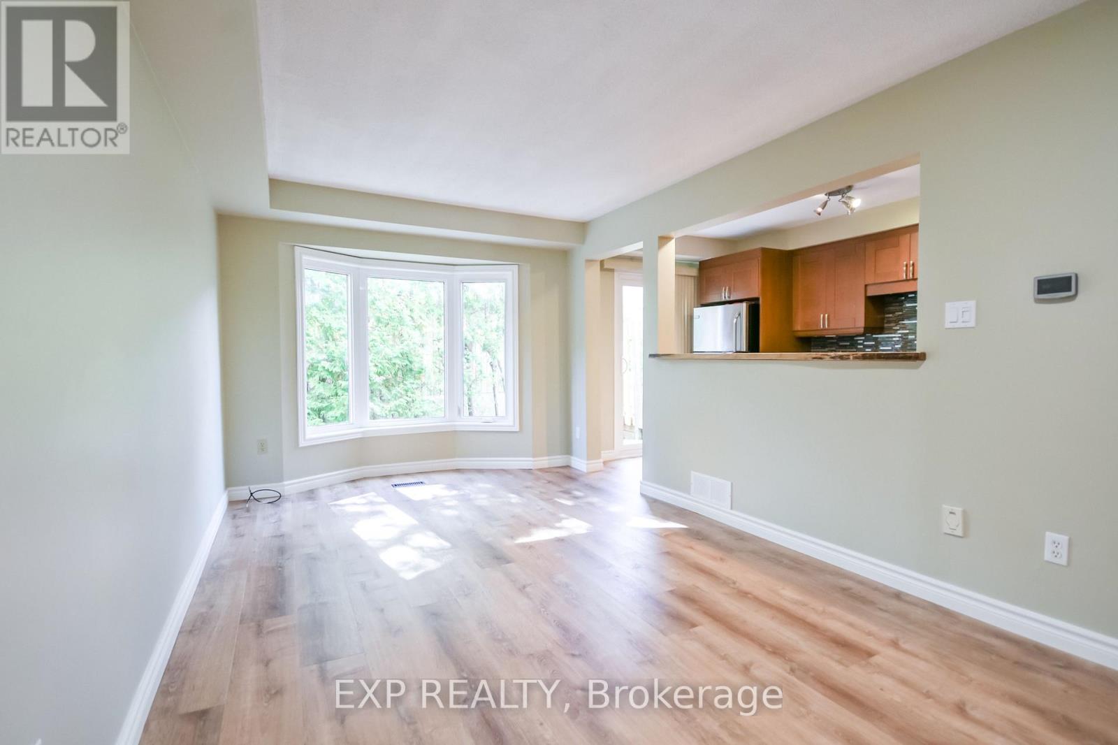 #14 492 LACLIE STREET - 5