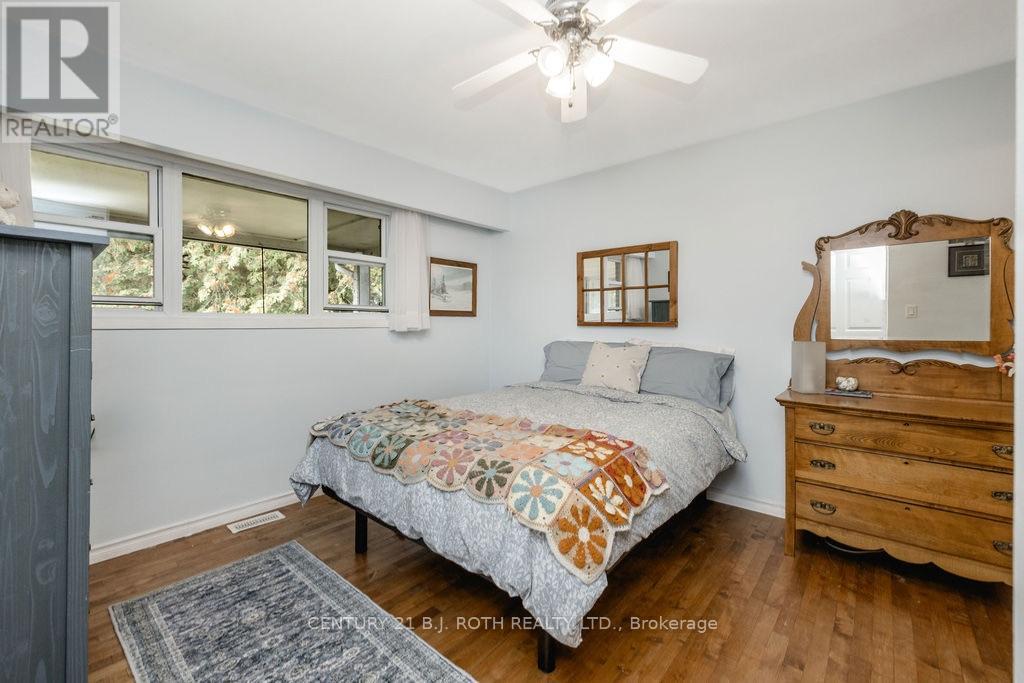 61 WARD AVENUE - 16