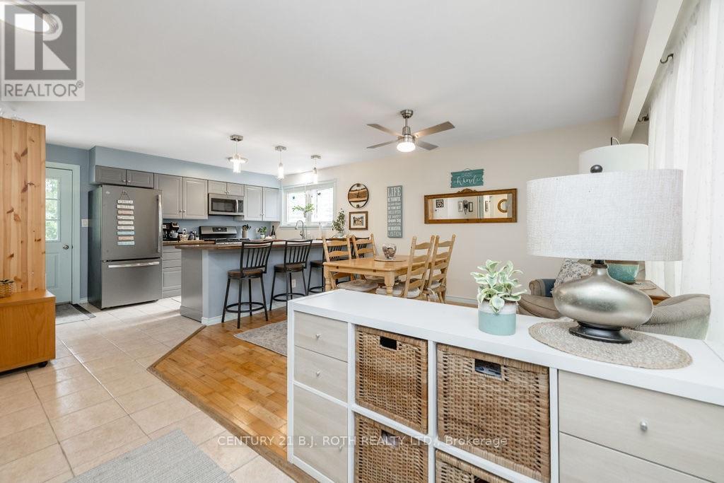 61 WARD AVENUE - 6