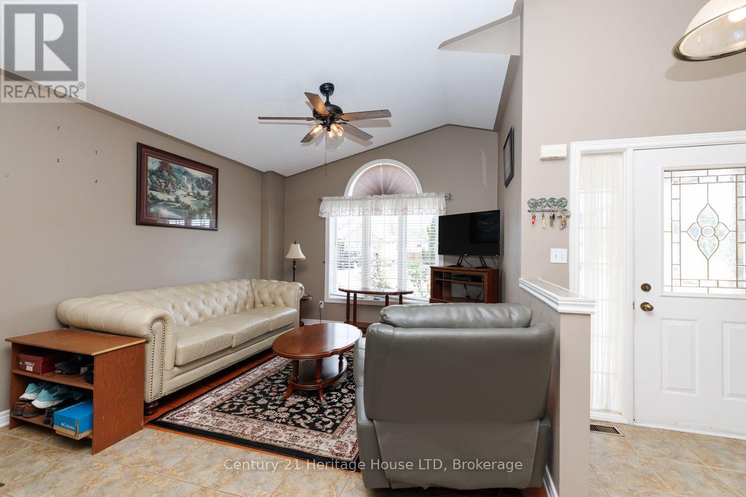 361 ANTOINETTE ROAD - 15