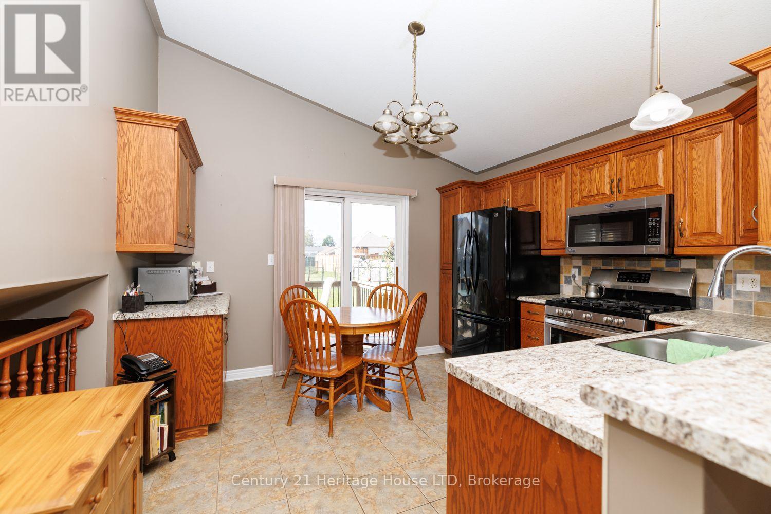 361 ANTOINETTE ROAD - 17