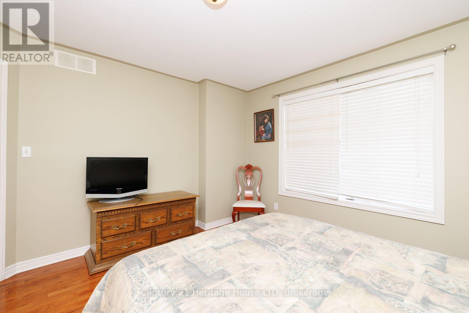 361 ANTOINETTE ROAD - 25