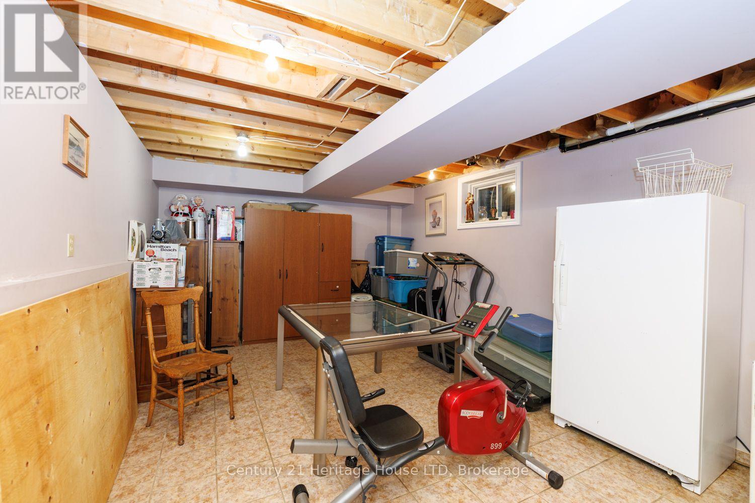 361 ANTOINETTE ROAD - 30